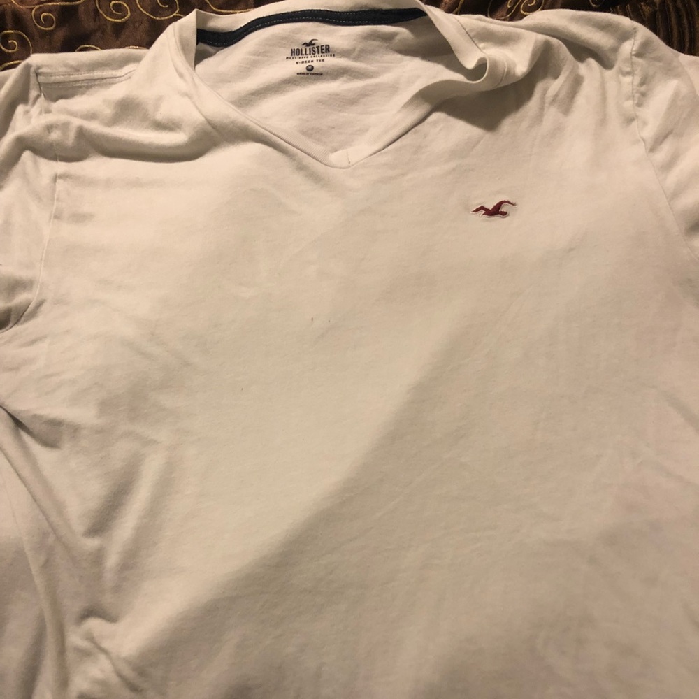 Short sleeve white tee shirt
